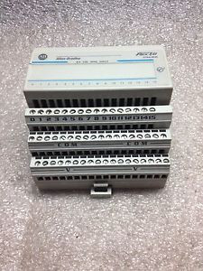RR28 ALLEN-BRADLEY 1796-0B16P OUTPUT MODULE WITH 1794-TB3 TERMINAL BASE