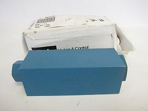 New Parker Hydraulic Valve 344054-0102-1904 34405401021904