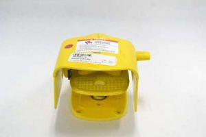 NEW SQUARE D 9002 AW15 FOOT SWITCH SER C 600V-AC B355732