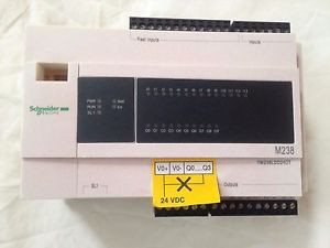 Schneider TM238LDD24DT : M238 PLC BASE 24IO 24VDC