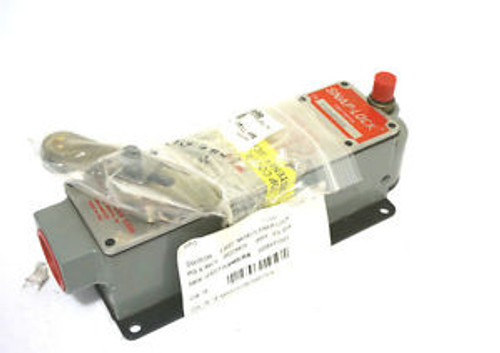 NEW NAMCO EA700-60055 SNAP LOCK LIMIT SWITCH EA70060055