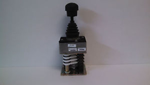 NEW OEM CONTROLS INC. CONTROLLER JOYSTICK JOY STICK JS1M4385