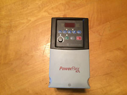 ALLEN BRADLEY POWERFLEX 40 22B-D1P4N104 AC DRIVE .5HP .4KW 1.4AMP 480VAC 3PHASE