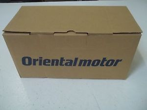 ORIENTAL MOTOR FPW425A2-7.5U WATER TIGHT MOTOR NEW IN A BOX