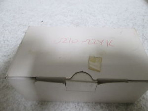 FUJI ELECTRIC PXZ4-RAY1-4VC26D TEMPERATURE CONTROLLER NEW IN A BOX