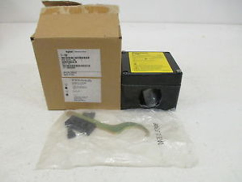 TYCO RAYCHEM T-100 THERMAL CONTROLS NEW IN A BOX