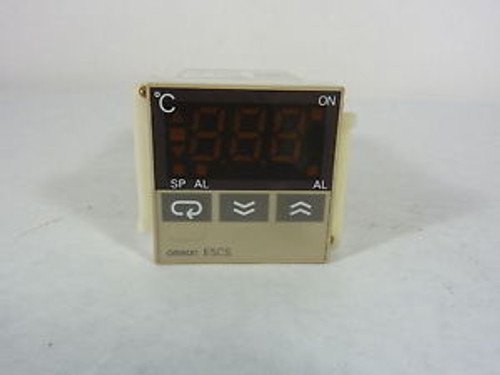 Omron E5CS-R1PX Temperature Controller 3A 250V   NEW