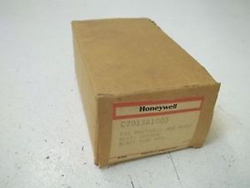 HONEYWELL C7013A1003 FSG PHOTOCELL AND MOUNT RECT. SENSOR NEW IN A BOX