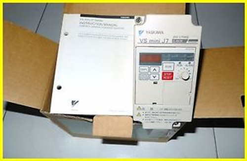 NEW IN BOX YASKAWA VS MINI J7 CIMR-J7AA20P4 200V 3 PHASE 0.4kW INVERTER DRIVE