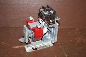 Pneumatic timer relay 10337H129B 66E 0-3 minute Cutler Hammer Unused
