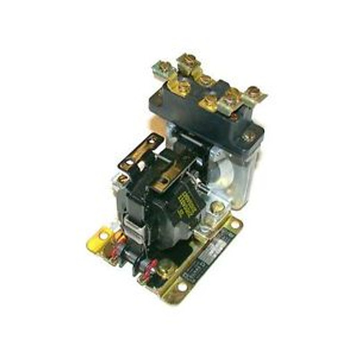 NEW SQUARE D PNEUMATIC TIMIMG RELAY 110/120 VAC MODEL 9050A0-10E