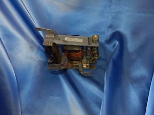 General Electric 1C2820G500B00A 10 Amps 600V w / 353B203G21 Coil