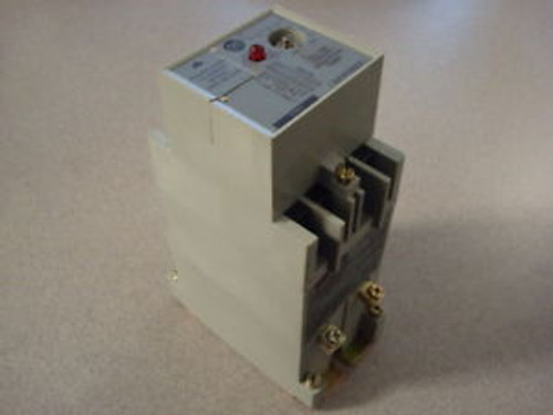 NEW Allen Bradley 700-RTC00000U1 Timing Relay