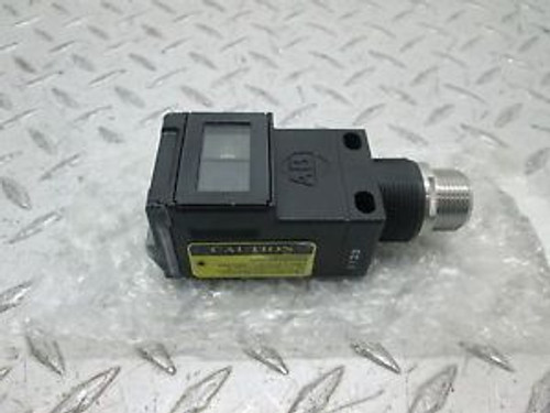 ALLEN BRADLEY PHOTOSWITCH 42GRU-92L2-QD, PHOTOELECTRIC POLAR RETROFLECTIVE