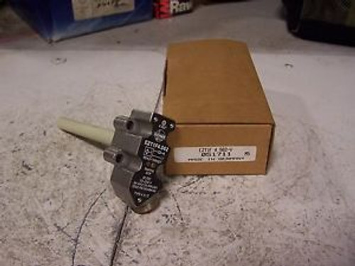 NEW EUCHNER EZT1F4.562-V HYDRAULIC CYLINDER PROXIMITY SWITCH 20-250 VAC/DC