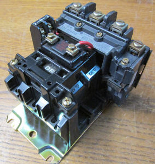UNUSED NOS Allen Bradley 500-B0D940 Contactor NEMA Size 1 600VAC 27A Series B