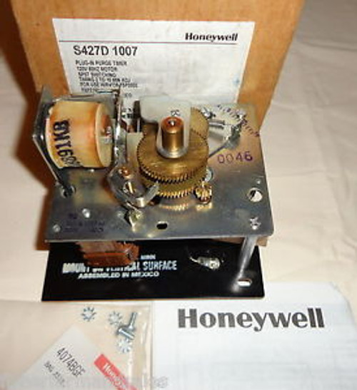 Honeywell S427D 1007 Plug-in Purge Timer S427D1007 120VAC 60Hz 2 to 15 Min Adj