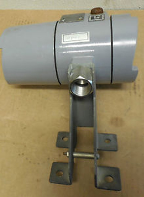 LEEDS AND NORTHRUP PRESSURE TRANSMITTER 7079-11-01-247-024-205 1/2 & 3/4 NPT