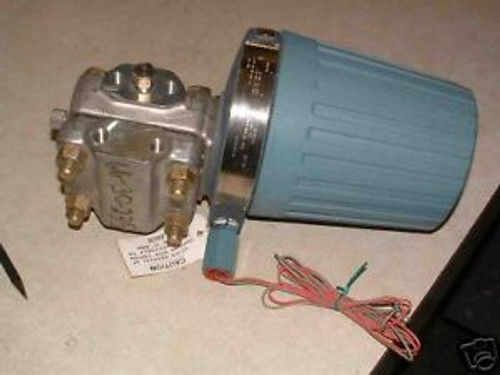 Foxboro Differential Pressure Transmitter  - Barometer