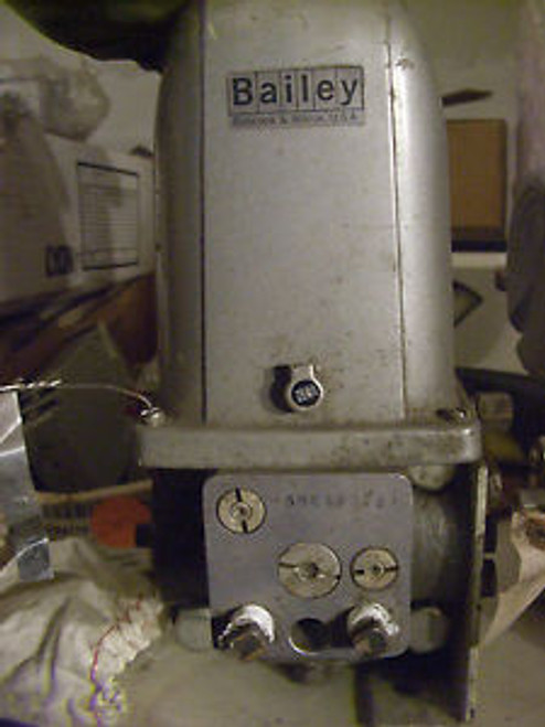 BAILEY TRANSMITTER BK8120S RANGE 0-300 NOS