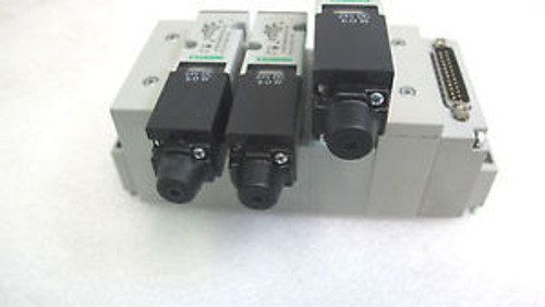 NUMATICS 041SA400M000061 VALVES 3EACH W/BASE AND SUB D CONNECTOR