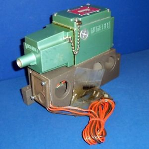 NUMATICS, 120V, 0.36A, 150PSIG, SOLENOID VALVE & MANIFOLD 34SAD415K013A NEW