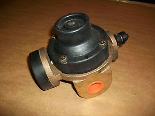 UNIVERSAL FLOW INC BRASS CONTROL VALVE 3862D   NEW