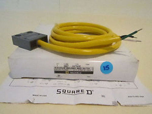 Square D Miniature Enclosed Reed Switch Xa7509E Straight Plunger 9 Cable - New