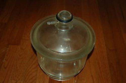 Glass dessicator Pyrex 8 vacuum hose lab laboratory large dry-seal medium