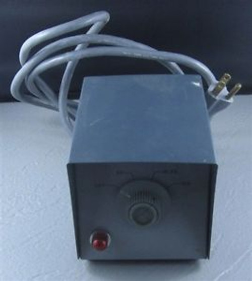 AO Instrument Company 100 Watts Quartz Iodine Lamp Power Supply Model 2051
