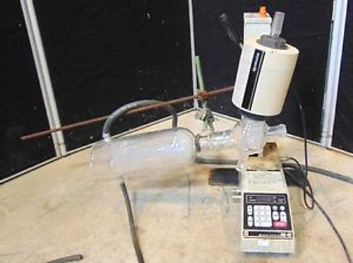 Yamato Rotary Evaporator RE-51 With Glassware Unit Powers Up & Moves S2230