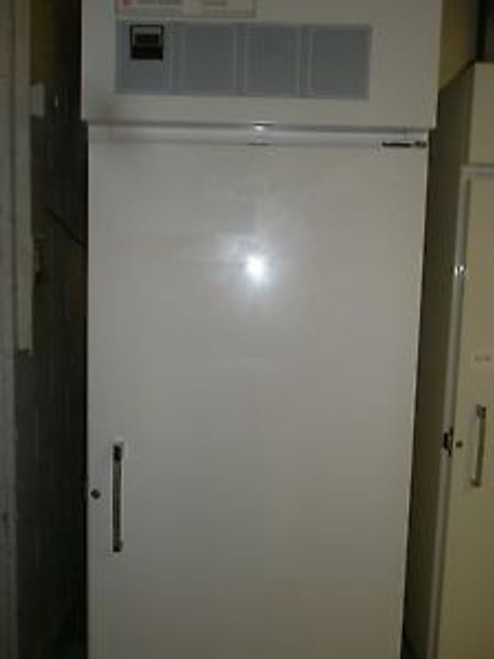 FISHER SCIENTIFIC 13-988-425F-2 ( TESTED AT -2 DEGREES)  LAB FREEZER