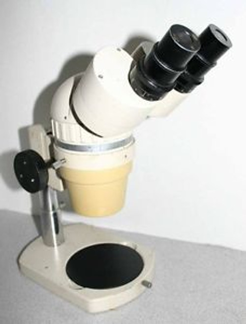Olympus SZ Stereozoom Microscope 7-40X on desktop stand
