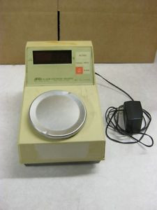 A & D  Electronic Balance  Model: ET - 300B w/ Power Supply