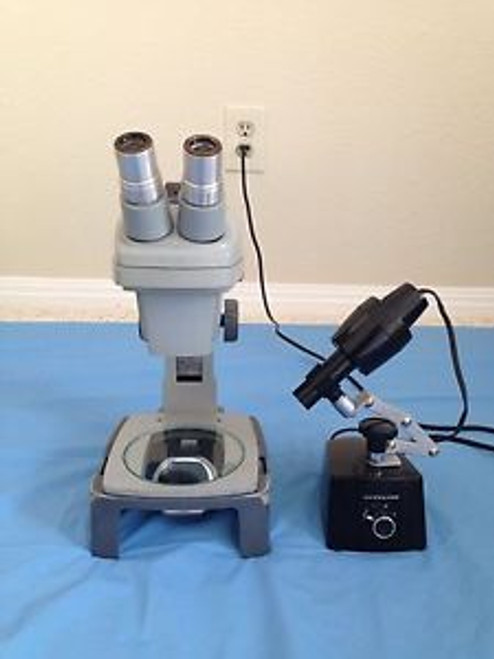 Bausch & Lomb StereoZoom 4 0.7X-3X W/ Light And Transmitted Base