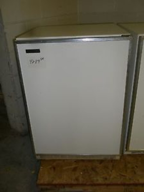 MARVEL UNDERCOUNTER LAB FREEZER 6CAF(tested -3 degrees)