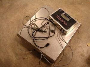 STERLING BENCH SCALE SC1818-200 W/ SCALE HEAD DW800-N4 110V 200LBS 18X18X4XLNT