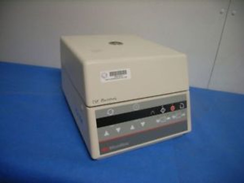 IEC Micromax Centrifuge with 24 space rotor