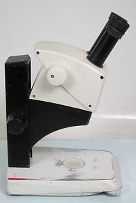 LEICA EZ4 MICROSCOPE FOR STUDENT OR PROFESSIONAL MAGNIFICATION