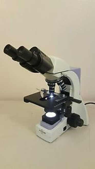 ACCU-SCOPE 3002 Microscope