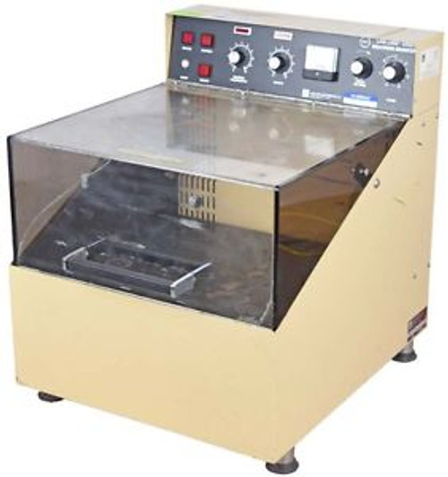 Lab-Line 3527 600W 375 RPM Benchtop Orbit Incubated Heated Environ-Shaker