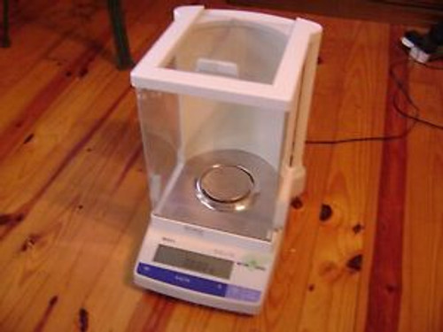 Mettler Toledo PB303-S Max 310g d= 0.001g (1mg) Balance Scale W/ Glass Case