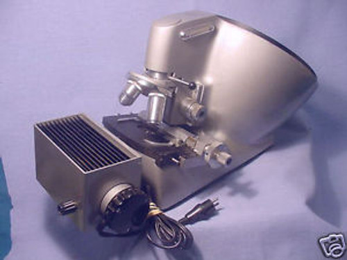 REICHERT AUSTRIA PROJECTION MICROSCOPE with 4 OBJECT LENSES & STAGE Model 333991