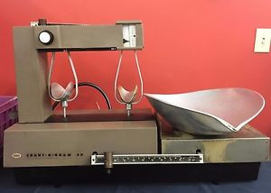 Vintage OHAUS Count-O-Gram 40 Counting Parts Scale
