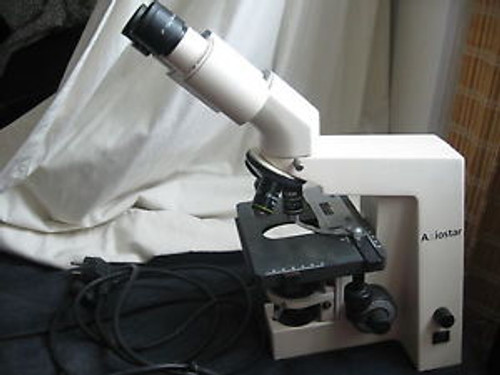 Carl Zeiss Axiostar Microscope 10x 40x 100x PL 10/18 Mikroskop