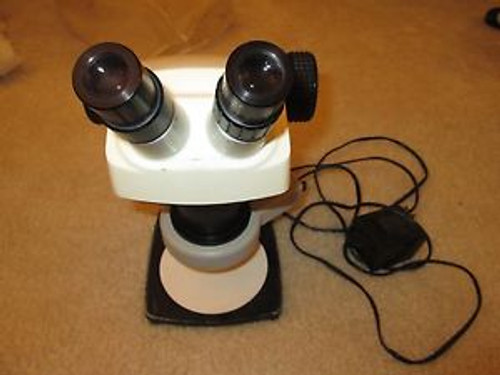 Cambridge Bausch & Lomb B&L SZ4 Microscope w/ stand 10X eyepieces