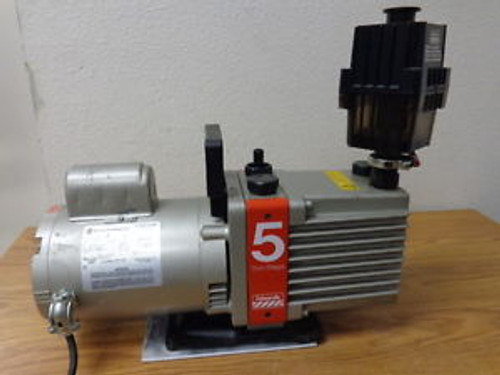 EDWARDS VWR E2M5 Scientific Vaccum Pump WORKING