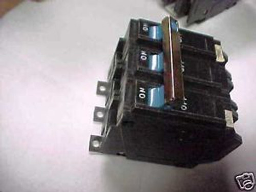 New GE THHQB CIRCUIT BREAKER 3P 15A THHQB32015    G-10D