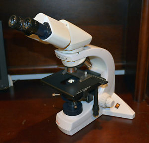 Leica DMLS Microscope with 10x/20 L PLAN Eyepieces and Four C PLAN Objectives