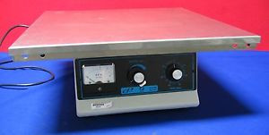 COLE PARMER ORBITAL SHAKER 51704 SERIES 51704-00,120V RPM X100 0-4